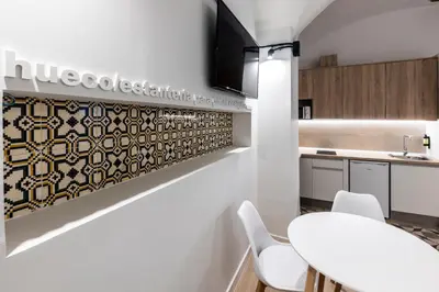 Una cocina o zona de cocina en Apartamentos Turísticos DE LA BERNARDA