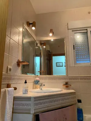 Un baño de APARTAMENTO TURÍSTICO EL ESQUILÓN