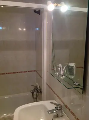 Un baño de Hostal Julio