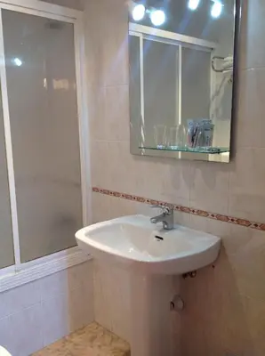 Un baño de Hostal Julio