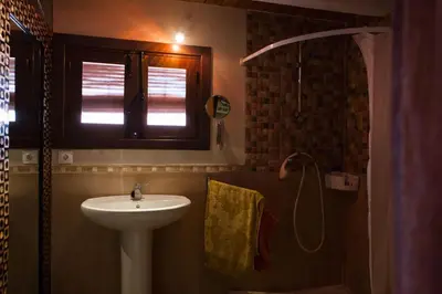 Un baño de casa rural La Morucha de Hervás