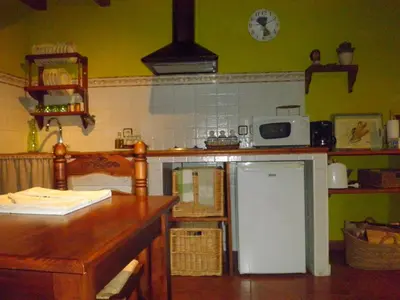 Una cocina o zona de cocina en El Alamo. Azagalla Rural