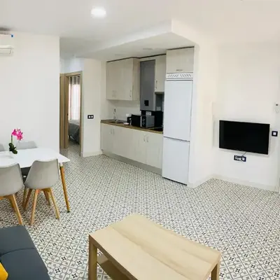 Al-Qazeres Suites