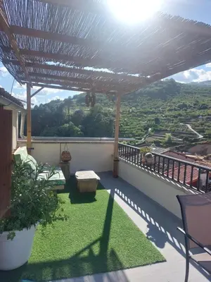 Vista general de una montaña o vista desde el apartamento