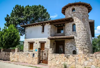 Edificio en el que se encuentra la casa o chalet