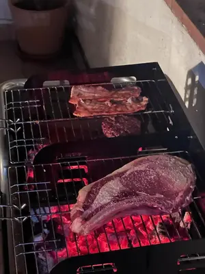 Barbacoa disponible para clientes en la casa o chalet