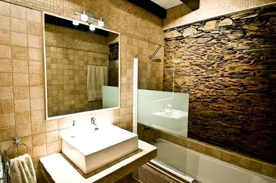 Un baño de Casa Rural Aquilamas