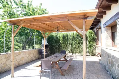 Un patio o zona al aire libre en Casas Rurales El Caminante