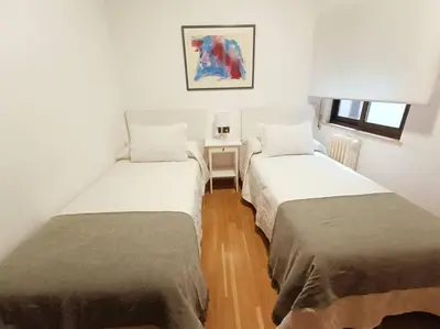 Cama o camas de una habitación en Alojamiento Pl del Ángel junto Pl Mayor con aire