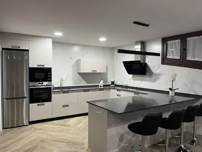 Una cocina o zona de cocina en MIRAGREDOS CASA RURAL