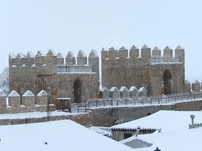 VuT Los Telares Muralla en invierno