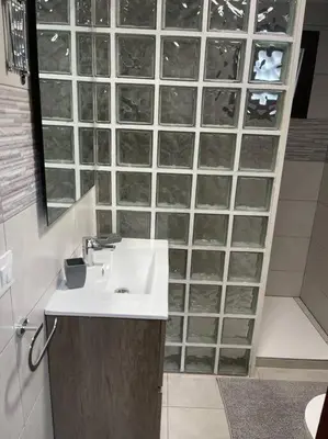 Un baño de Casa Brian del Tietar