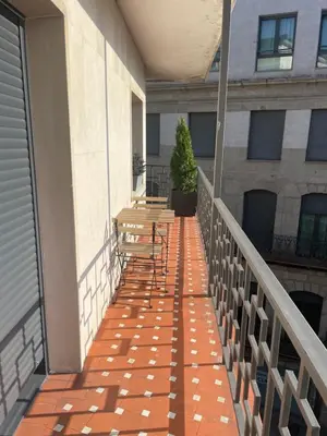 Un balcón o terraza de Apartamentos BEJAR - INDIGO