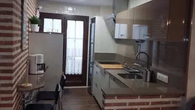Una cocina o zona de cocina en La plazuela Navaluenga