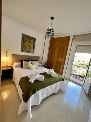 Cama o camas de una habitación en Piso centro Arenas: Mira Gredos