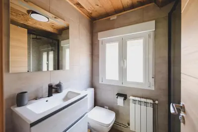 Un baño de La casita de Ra