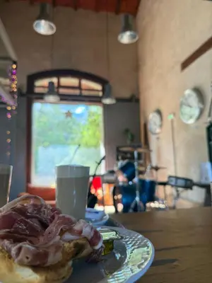 Comida en o cerca de este albergue