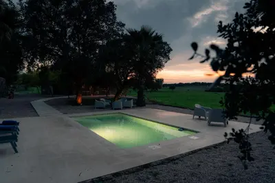 Piscina en o cerca de Wishome- Casa en finca privada, cerca de Gredos, con servicios de hotel