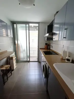 Una cocina o zona de cocina en Alojamiento centro Cáceres Cánovas