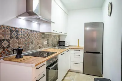 Una cocina o zona de cocina en APARTAMENTO BERROCALA