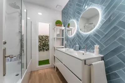 Un baño de Casa Augusto - junto al Teatro Romano, con garaje