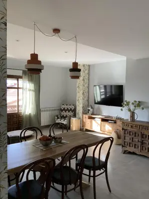 Una televisión o centro de entretenimiento en Los Laureles
