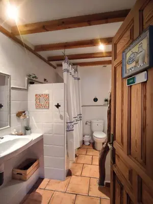 Un baño de La Candileja