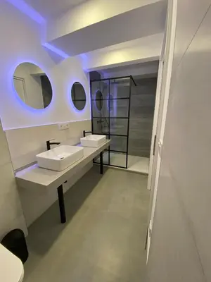 Un baño de Apartamentos San Martín
