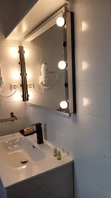 Un baño de Increíble Duplex luminoso, plaza del Aymto.