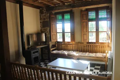 Una televisión o centro de entretenimiento en Complejo Rural Dehesa de Ituero