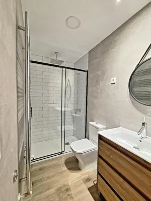 Un baño de El Hilo de los Sueños
