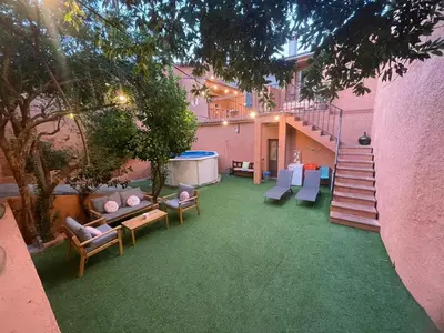 Jardín al aire libre en CASA LAS HERRERA