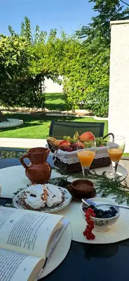 Comida en o cerca de esta casa o chalet