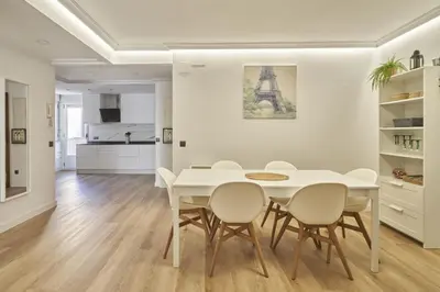 Una cocina o zona de cocina en Precioso alojamiento Barrio del Oeste