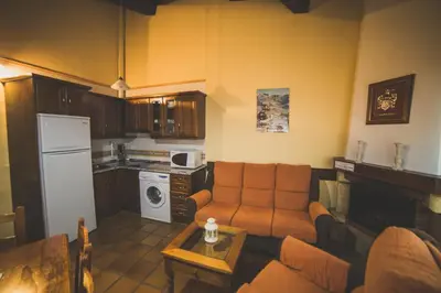 Una cocina o zona de cocina en Casa Rural Puerta del Sol II de 2 habitaciones