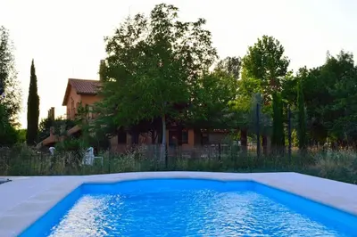 Piscina en o cerca de Granja de Cantarinas