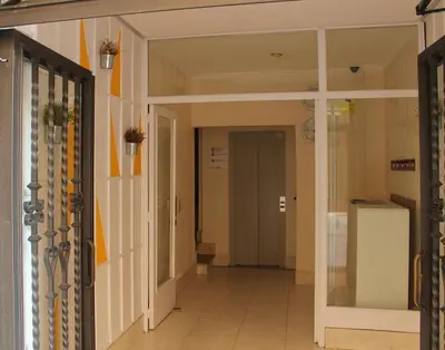 Plano de Roomin Hostel