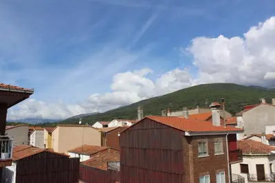 Vista general de una montaña o vista desde el apartamento