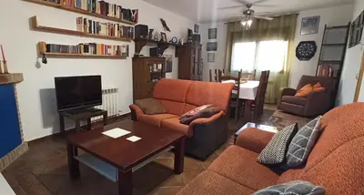 Zona de estar de La Higuera de Gredos