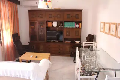 Una televisión o centro de entretenimiento en Aires de gredos/primero
