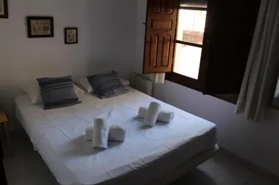 Cama o camas de una habitación en Aires de gredos/primero