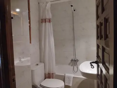 Un baño de Apartamentos Condado de Miranda