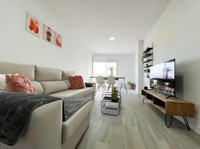 Una televisión o centro de entretenimiento en Apartamentos Gredos 203