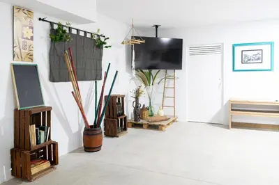 Una televisión o centro de entretenimiento en Casa Rural Madre Maravillas