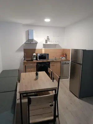 Una cocina o zona de cocina en Apartamentos turisticos Ávila Puerta de San Isidro 1-4