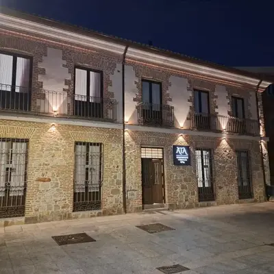 Apartamentos turisticos Ávila Puerta de San Isidro 1-4