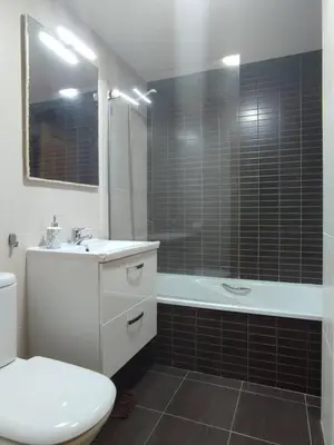 Un baño de Casa Tatas Precioso piso recién reformado