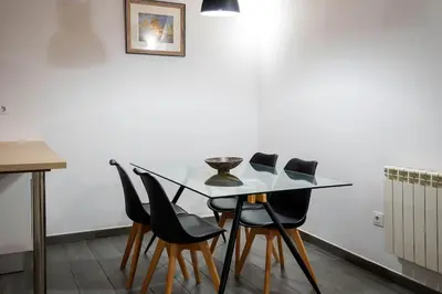 Plano de El Castúo centro histórico con parking gratuito