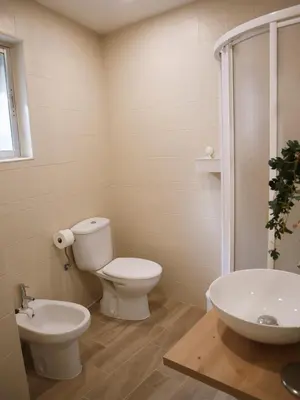 Un baño de La Fortaleza Apartamentos Rurales
