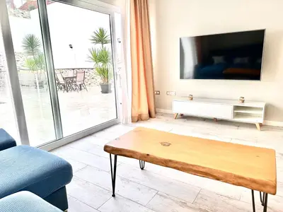 Una televisión o centro de entretenimiento en CASA RURAL AREV